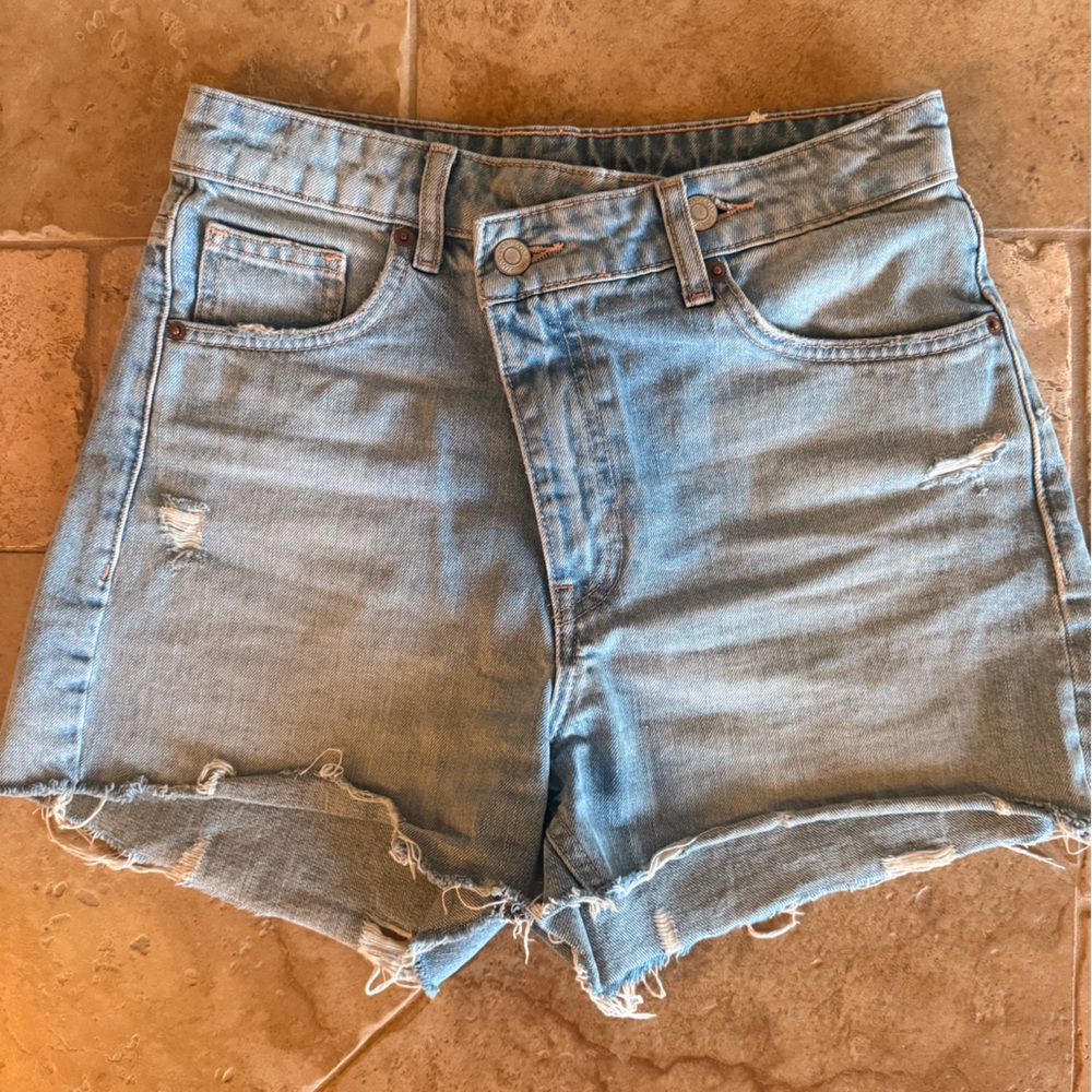 Zara Cross Waist Mom Distressed Jean Shorts - Picture 2 of 5